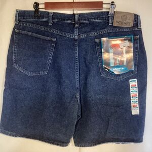 Men’s Wrangler Denim Blue Jean Shorts made In USA Men’s size 40 NWT vintage
